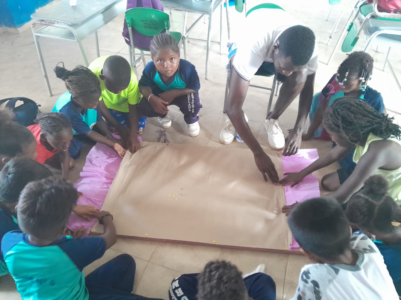 Celebración de logros y entrega de reconocimientos a los niños