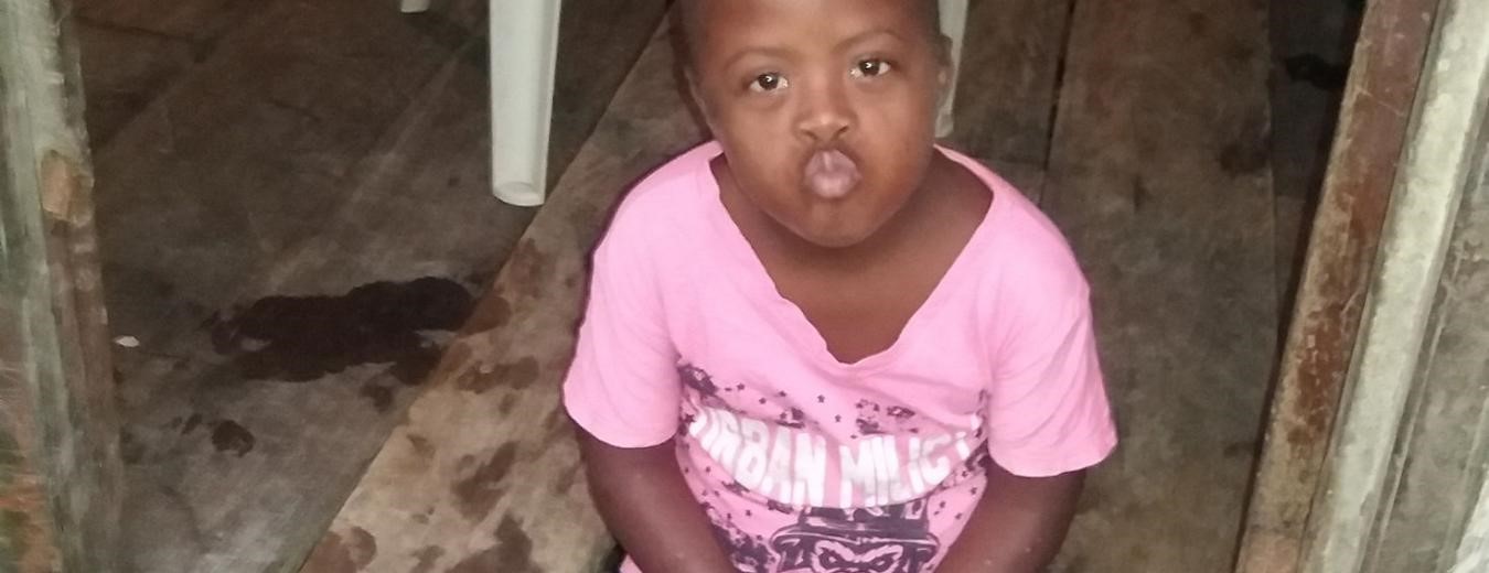 Visita a la casa de uno de los niños que pertenecen a la Fundación Sonrisas Tiernas